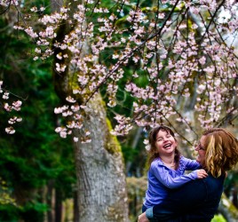 Mother and daughter Beacon Hill Park Photography